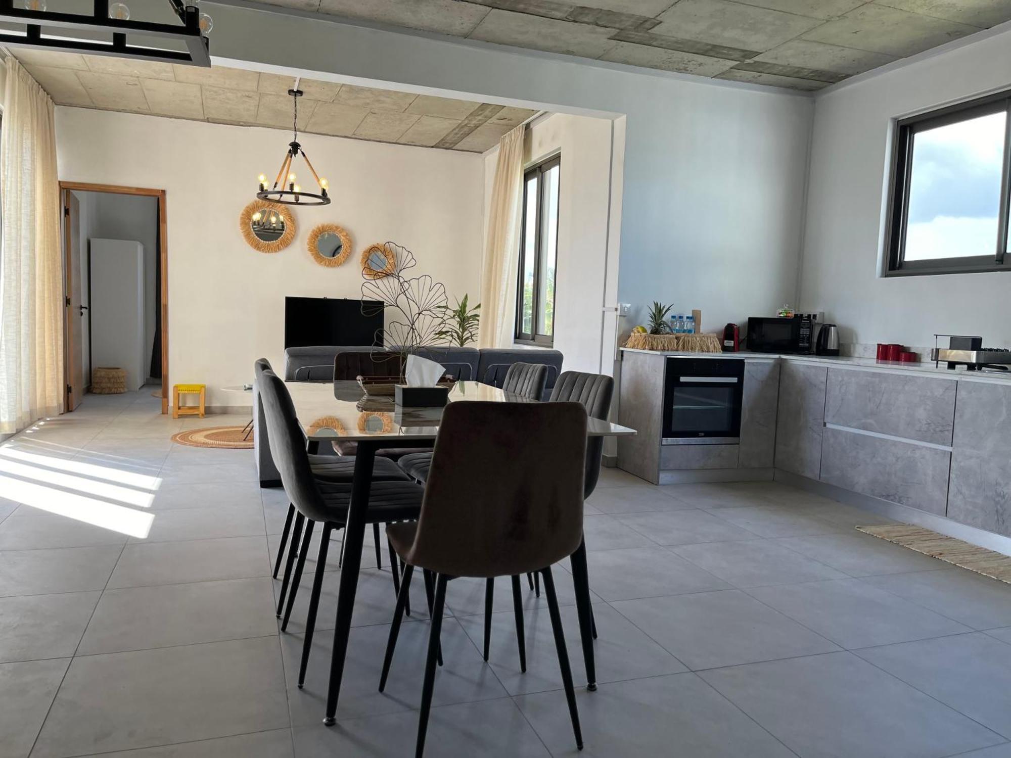 Cosy 2 Bedrooms Apts In Pereybere -Seasons Break Apartment Pereybere Beach Dış mekan fotoğraf