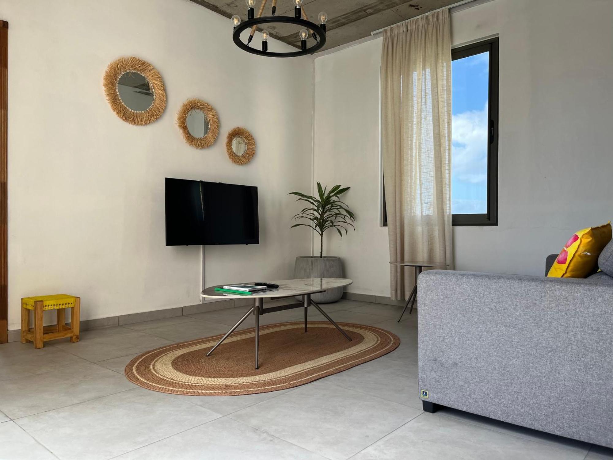 Cosy 2 Bedrooms Apts In Pereybere -Seasons Break Apartment Pereybere Beach Dış mekan fotoğraf
